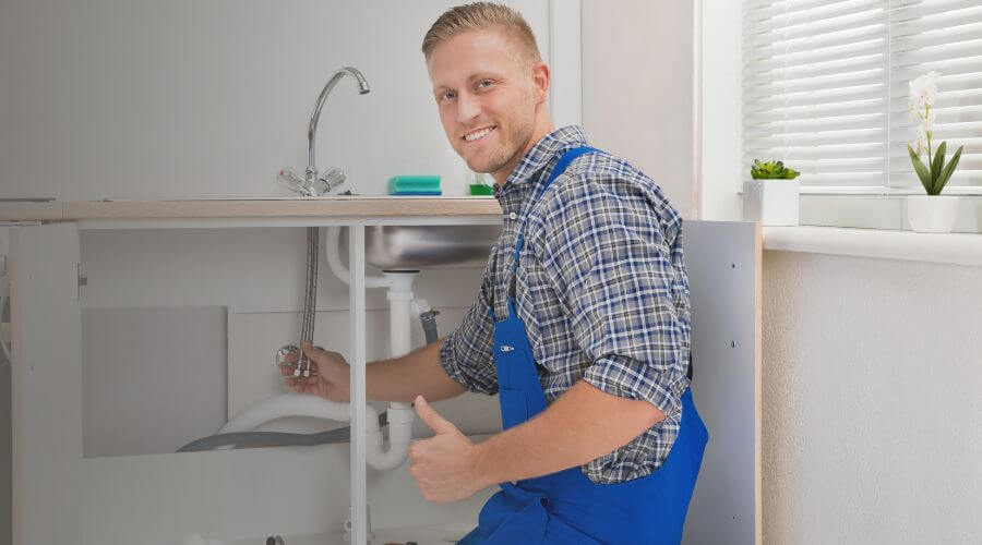 Nighttime Plumber in Boston, NY